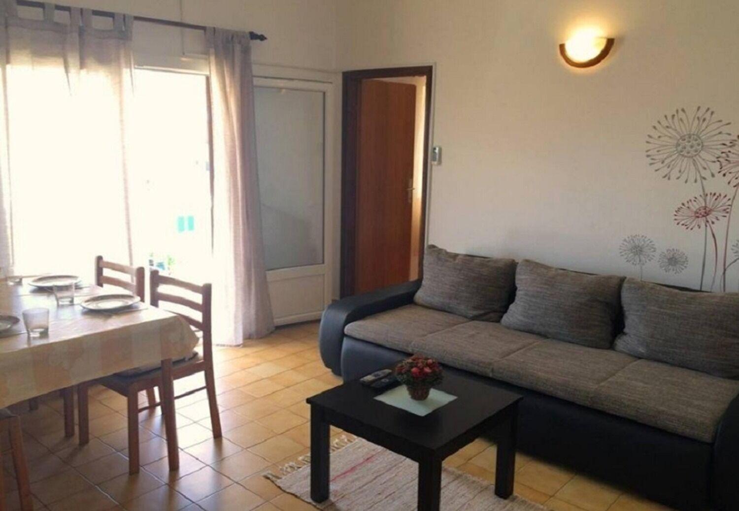 Apartments And Rooms Ognjen - Family Apartments With Free Parking Betina  Eksteriør billede