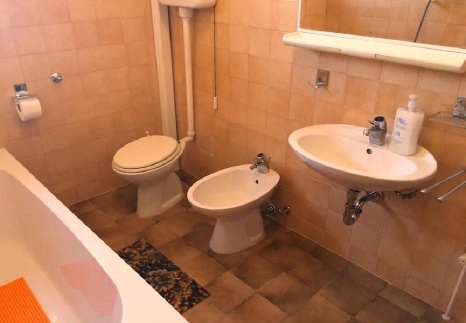 Apartments And Rooms Ognjen - Family Apartments With Free Parking Betina  Eksteriør billede
